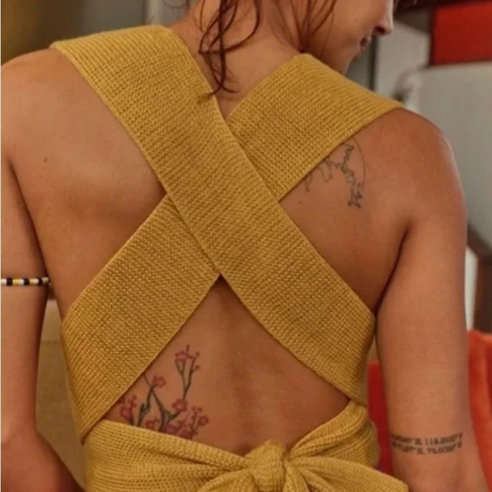 Free People Orchid Convertible Open Back Sweater Tank in Mustard Yellow. Size M - Picture 2 of 10